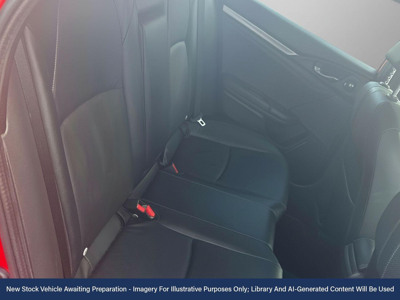 Used Honda Civic 2018 for sale - 76706836: Photo 4