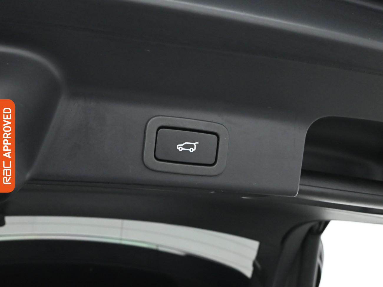 Used Jaguar F-Pace 2020 for sale - 76481079: Photo 28