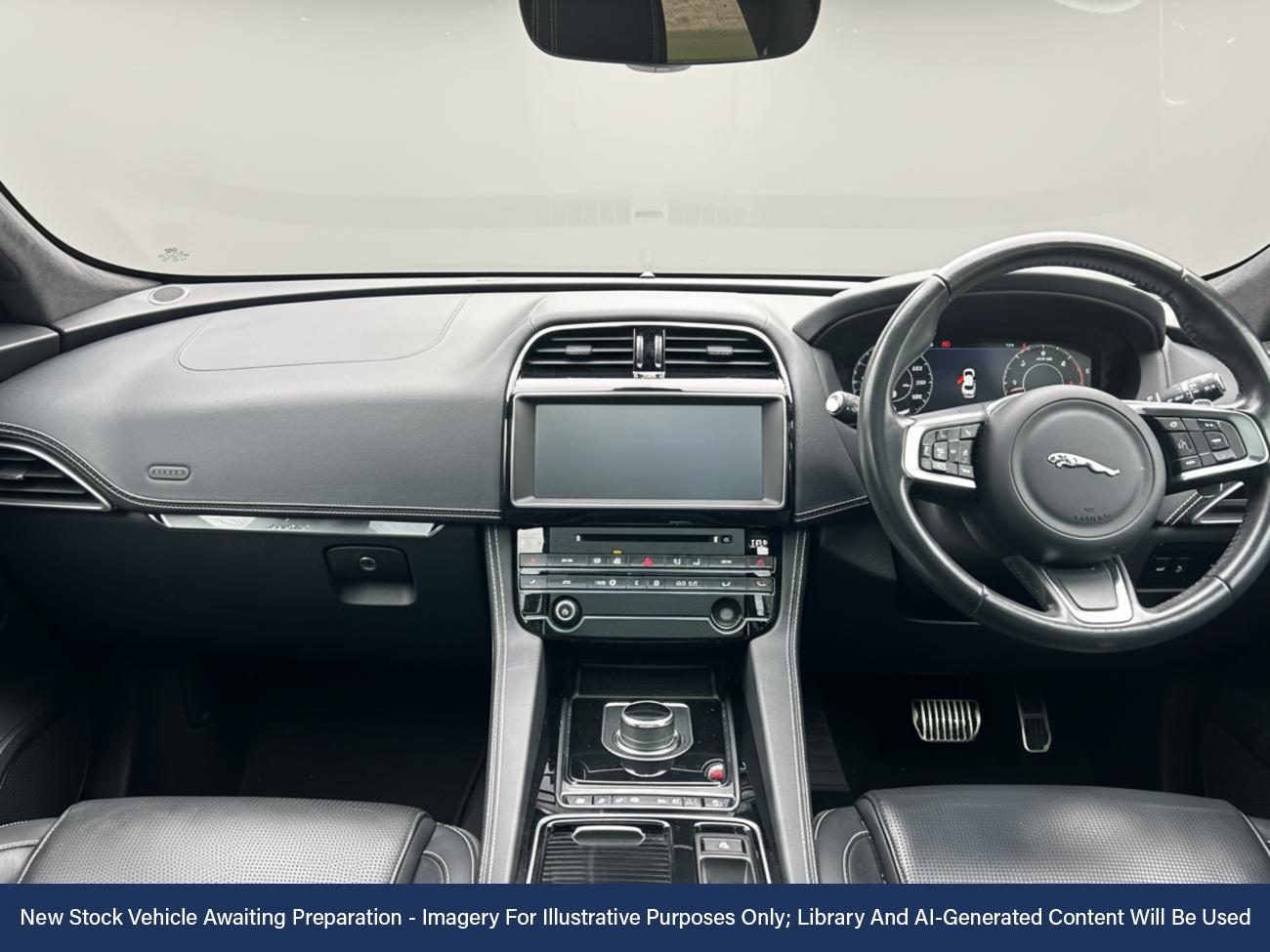 Used Jaguar F-Pace 2020 for sale - 76481079: Photo 6