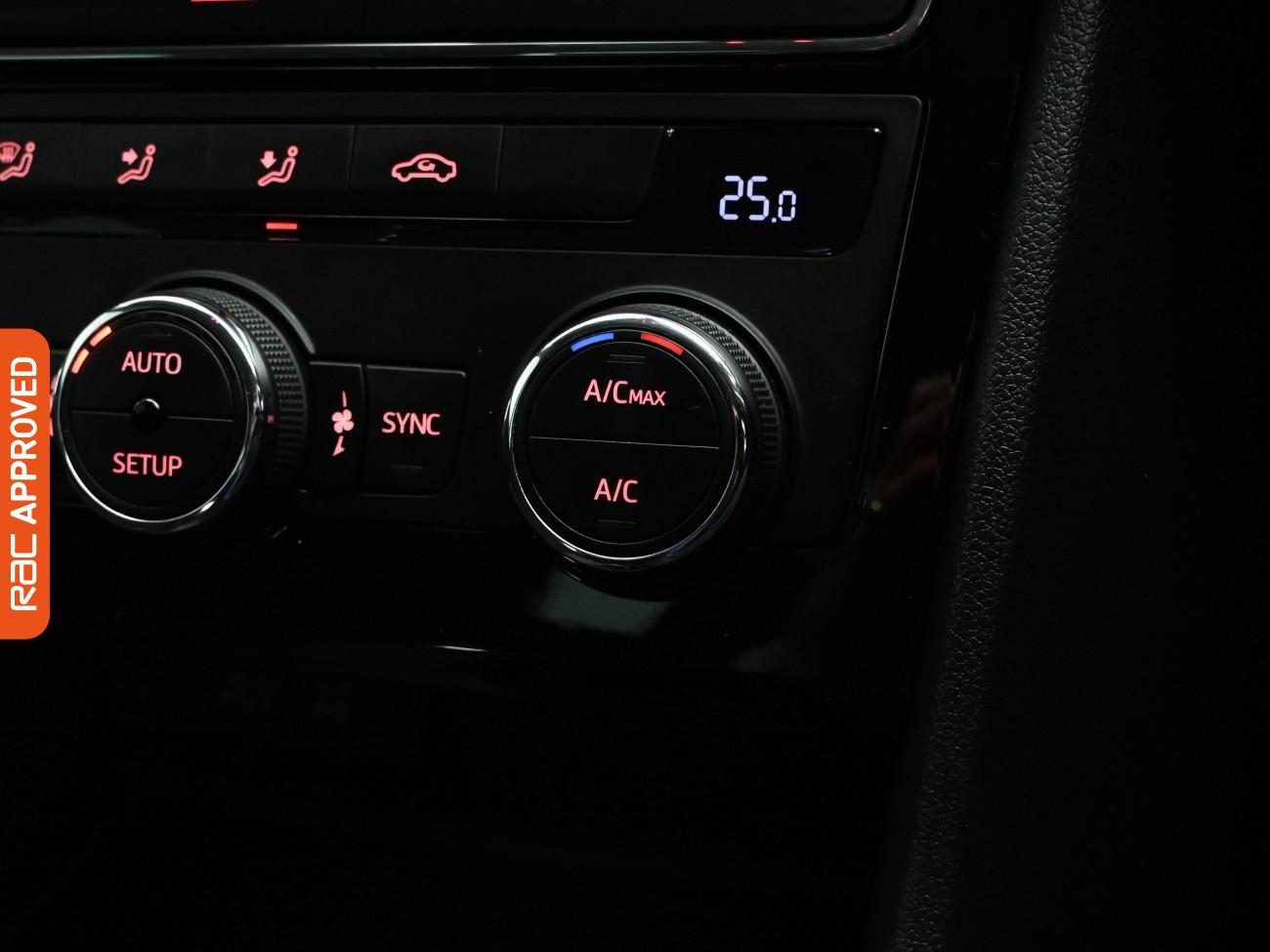 Used SEAT Leon 2019 for sale - 77415370: Photo 15