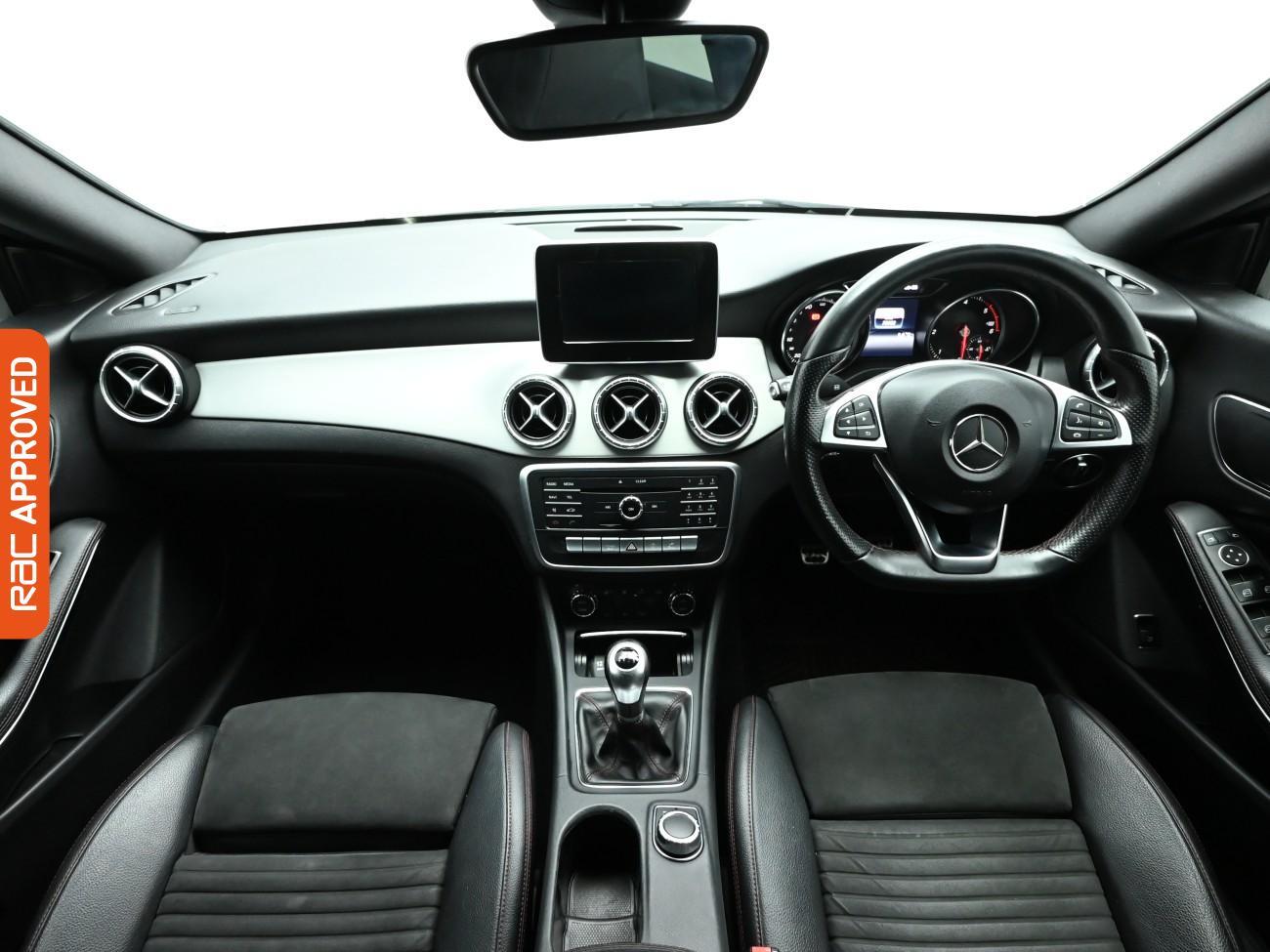 Used Mercedes-Benz CLA 2017 for sale - 77199537: Photo 2