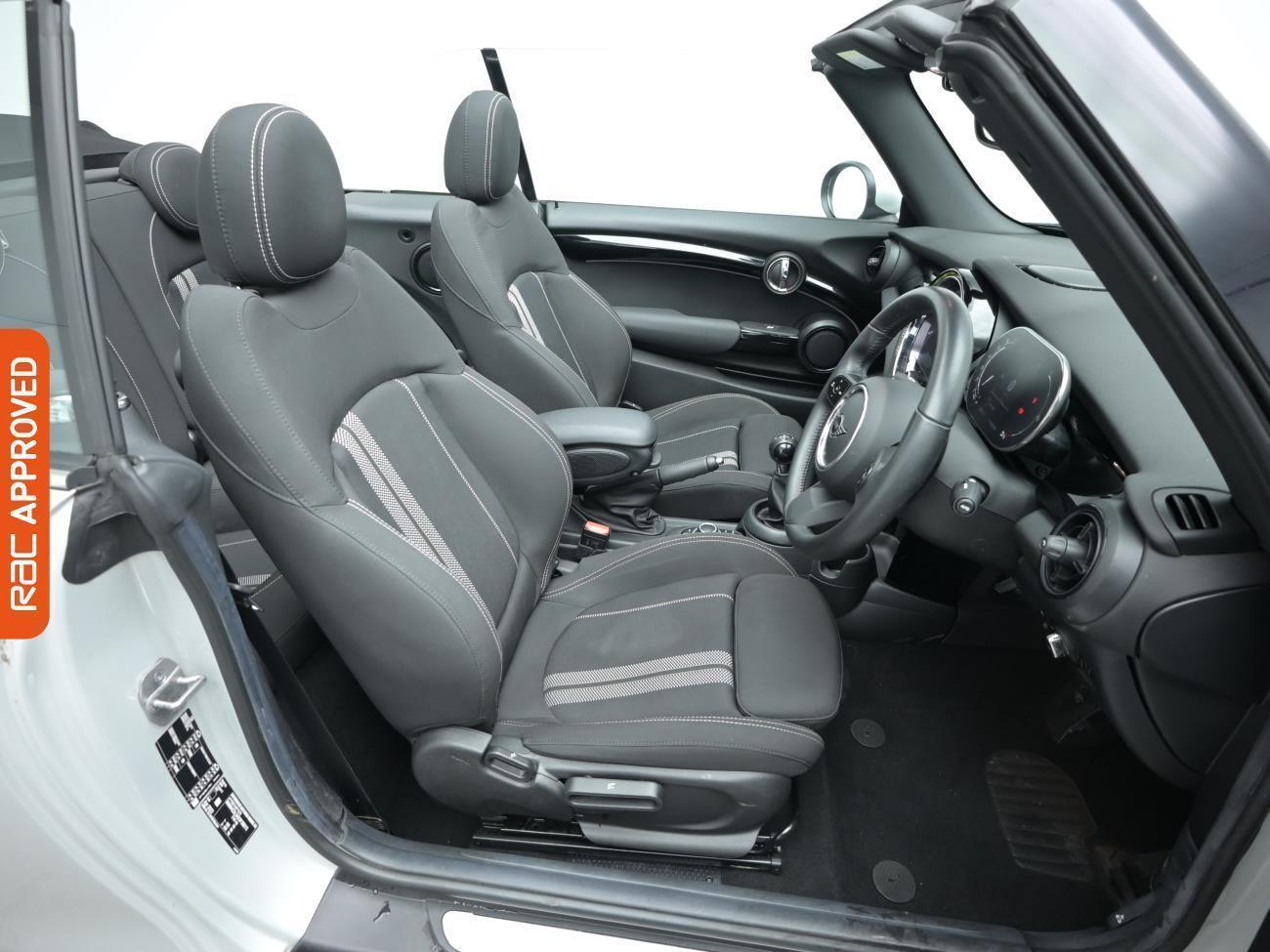 Used MINI Convertible 2022 for sale - 76863230: Photo 11