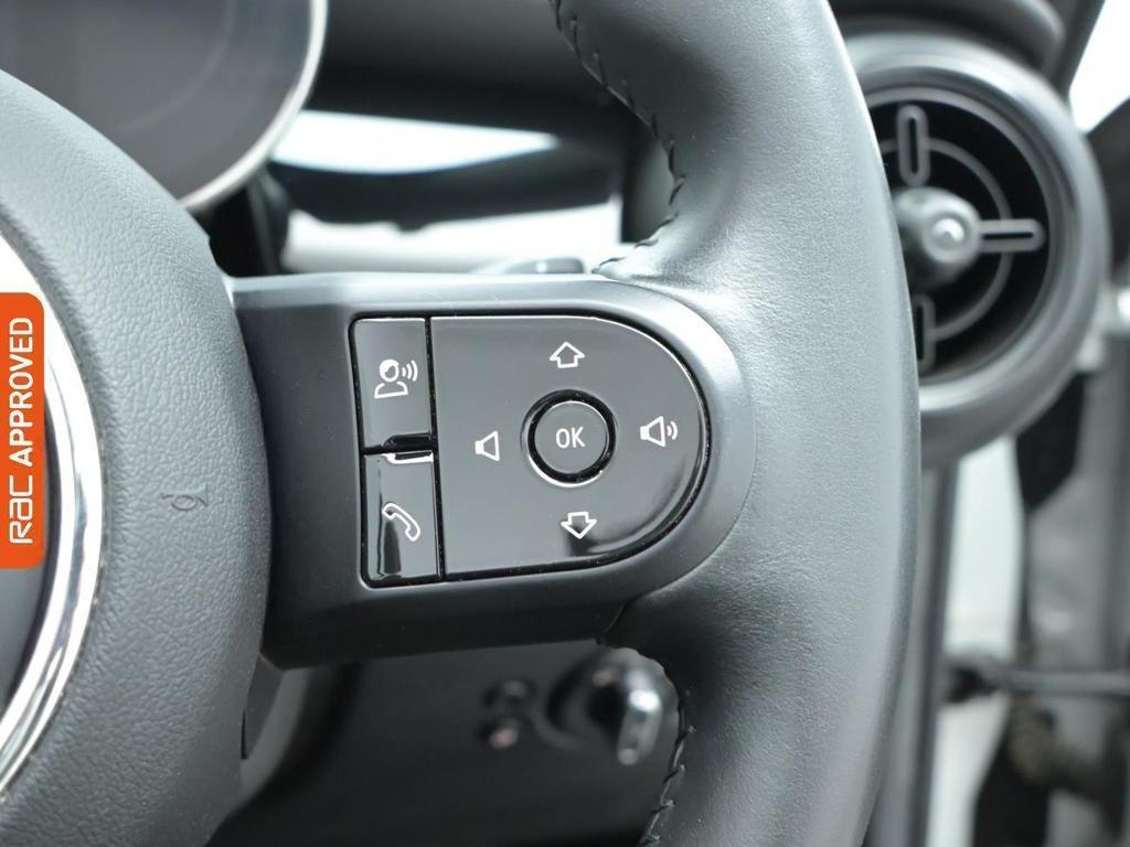 Used MINI Convertible 2022 for sale - 76863230: Photo 22