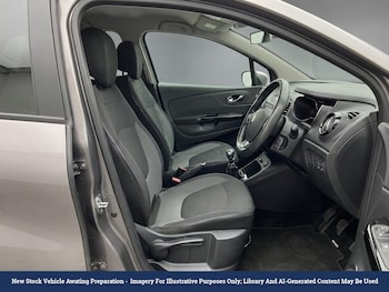Used Renault Captur 2017 for sale - 79136636: Photo