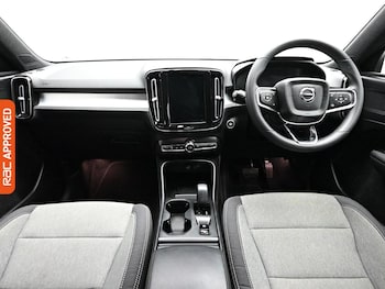 Used Volvo XC40 2023 for sale - 79487161: Photo