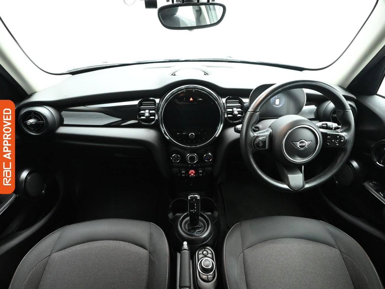 Used MINI Hatch 2021 for sale - 76782889: Photo 2