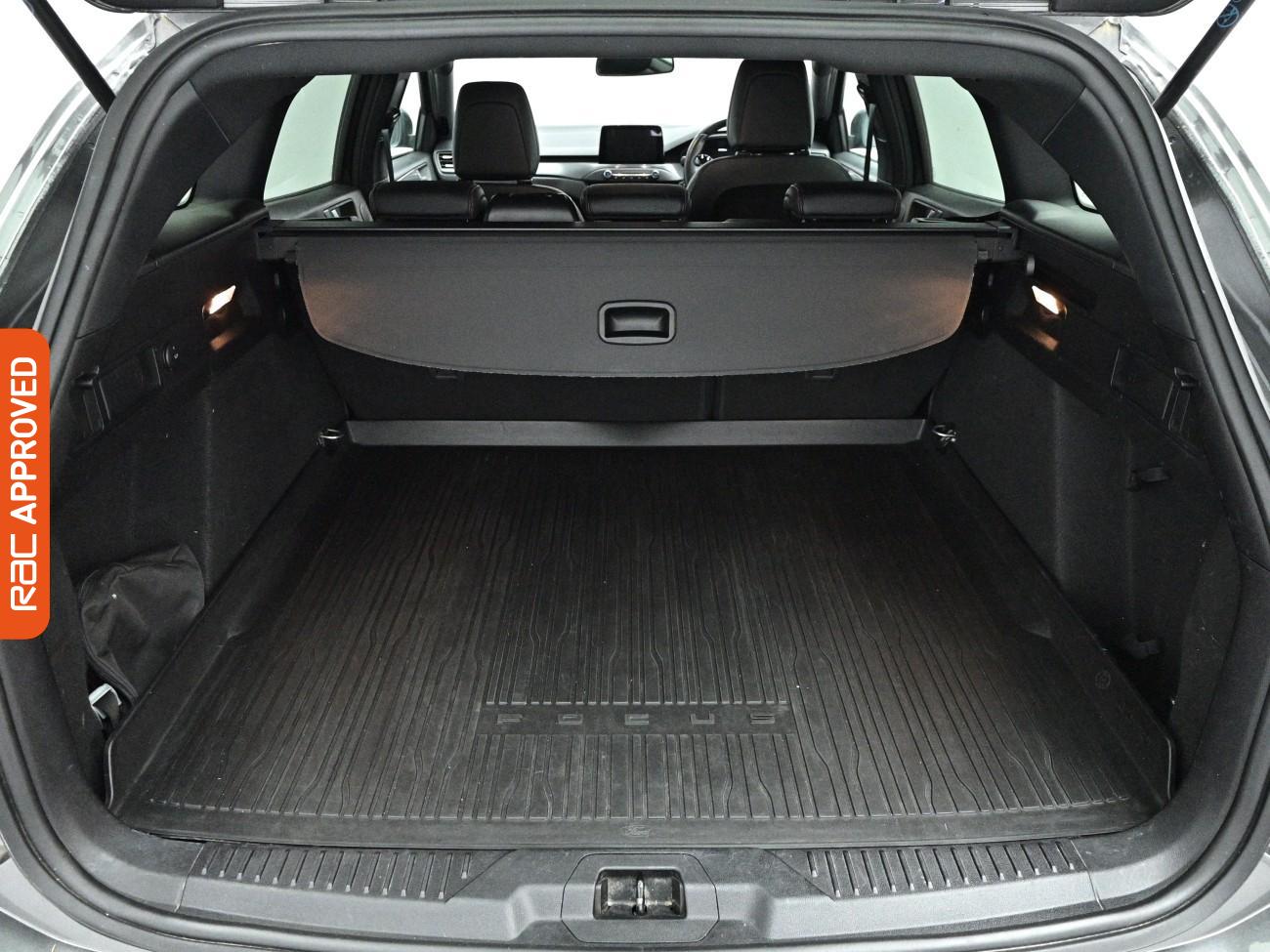 Used Ford Focus 2020 for sale - 78016206: Photo 13