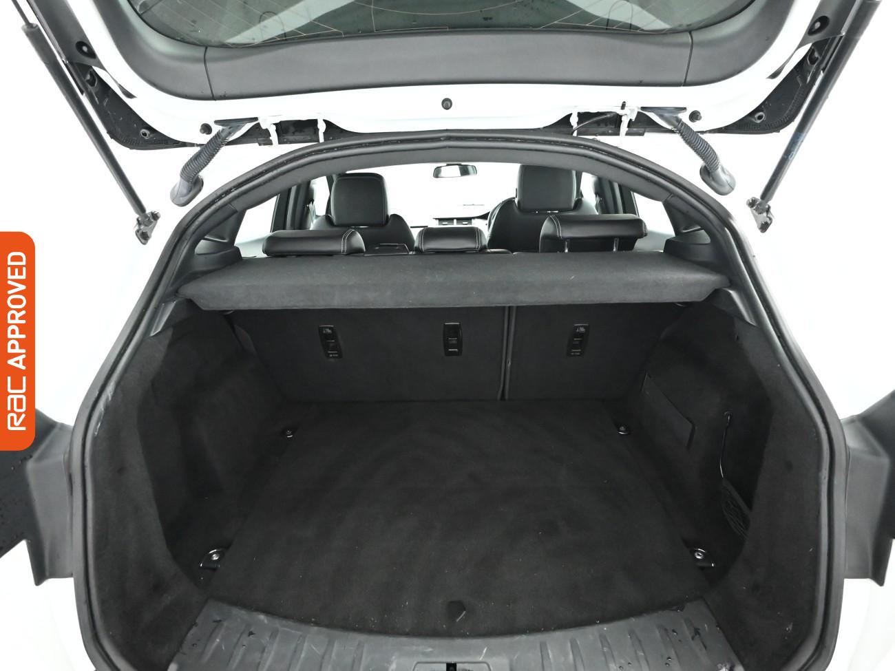 Used Jaguar E-Pace 2020 for sale - 76411652: Photo 13