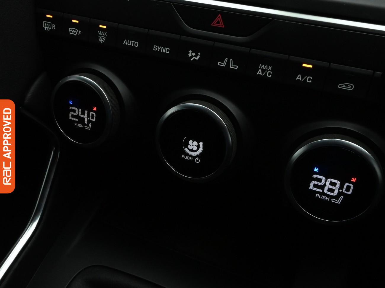 Used Jaguar E-Pace 2020 for sale - 76411652: Photo 14