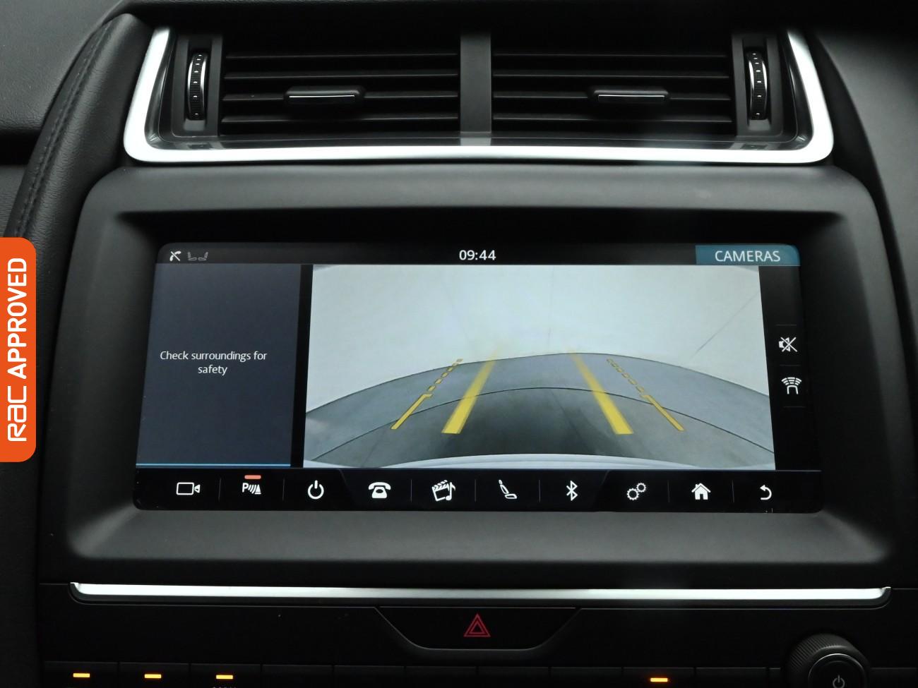 Used Jaguar E-Pace 2020 for sale - 76411652: Photo 3