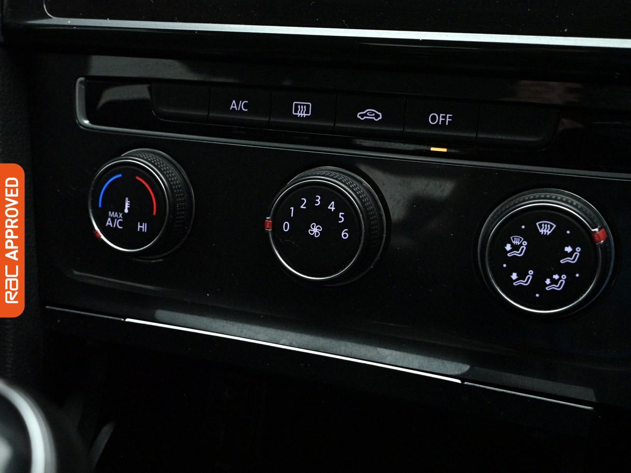 Used Volkswagen Golf 2019 for sale - 78177842: Photo 17