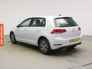 Used Volkswagen Golf 2019 for sale - 78177842: Photo