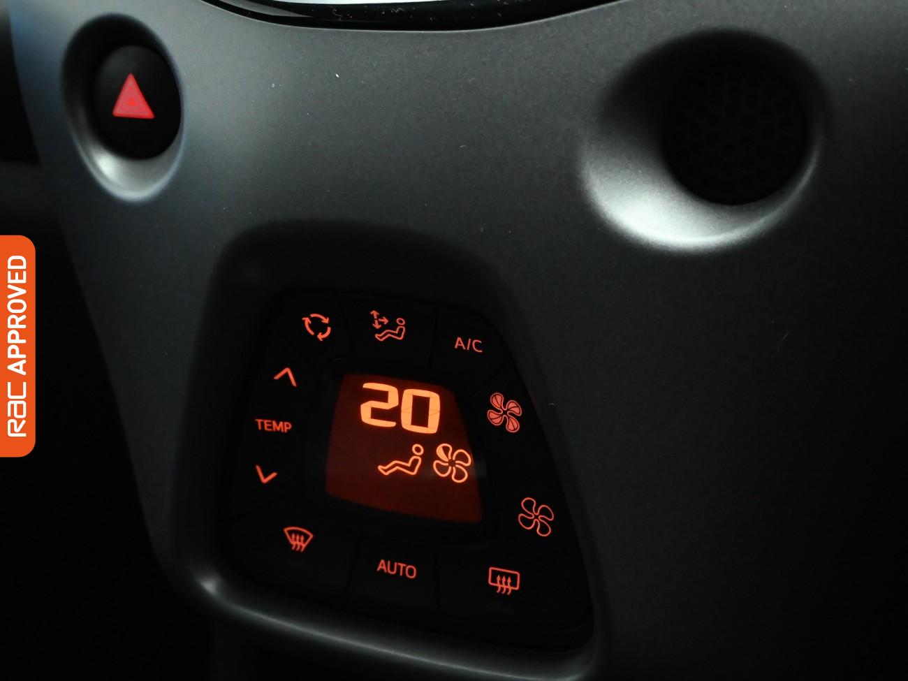 Used Toyota AYGO 2019 for sale - 77257669: Photo 19