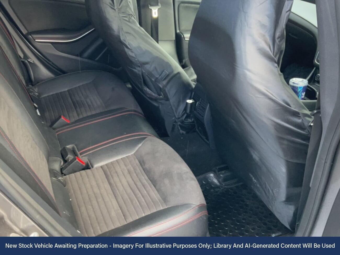 Used Mercedes-Benz CLA 2015 for sale - 76576260: Photo 4