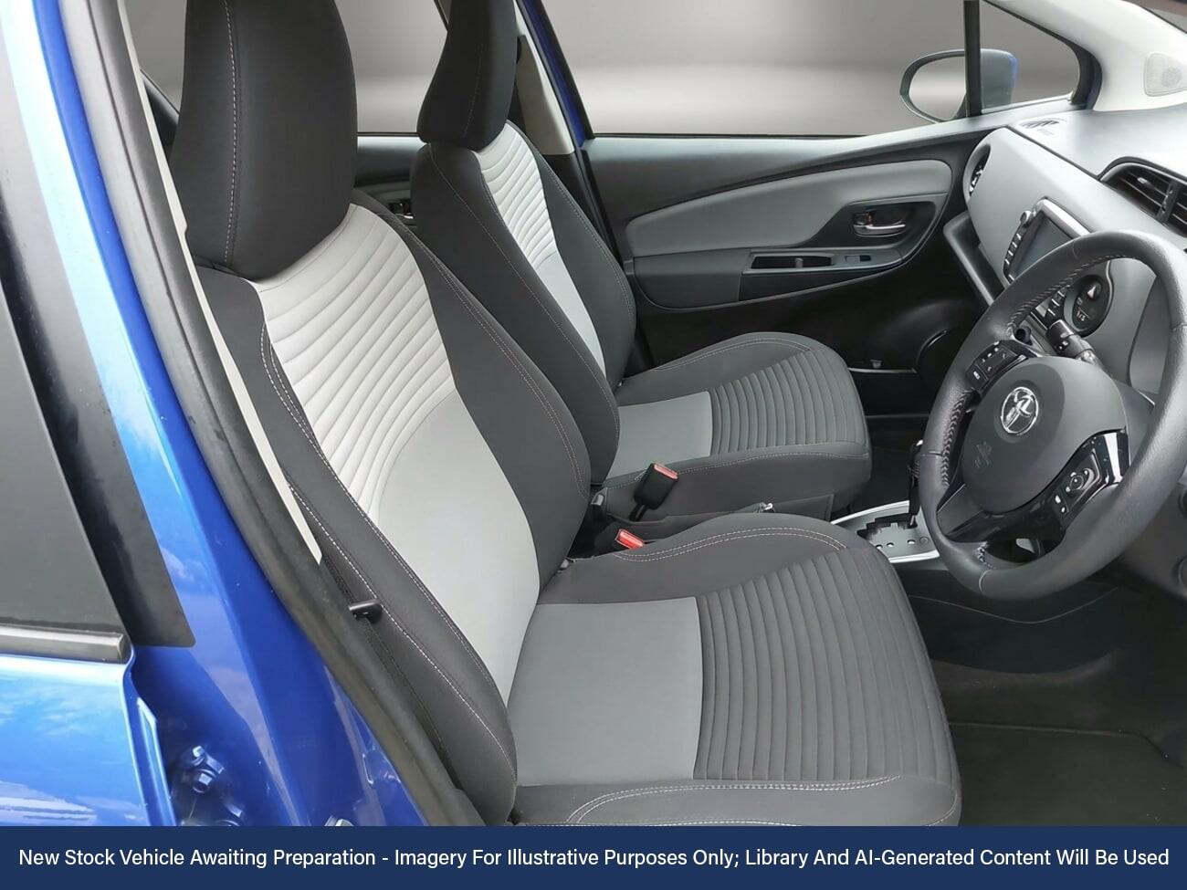 Used Toyota Yaris 2018 for sale - 77207838: Photo 3