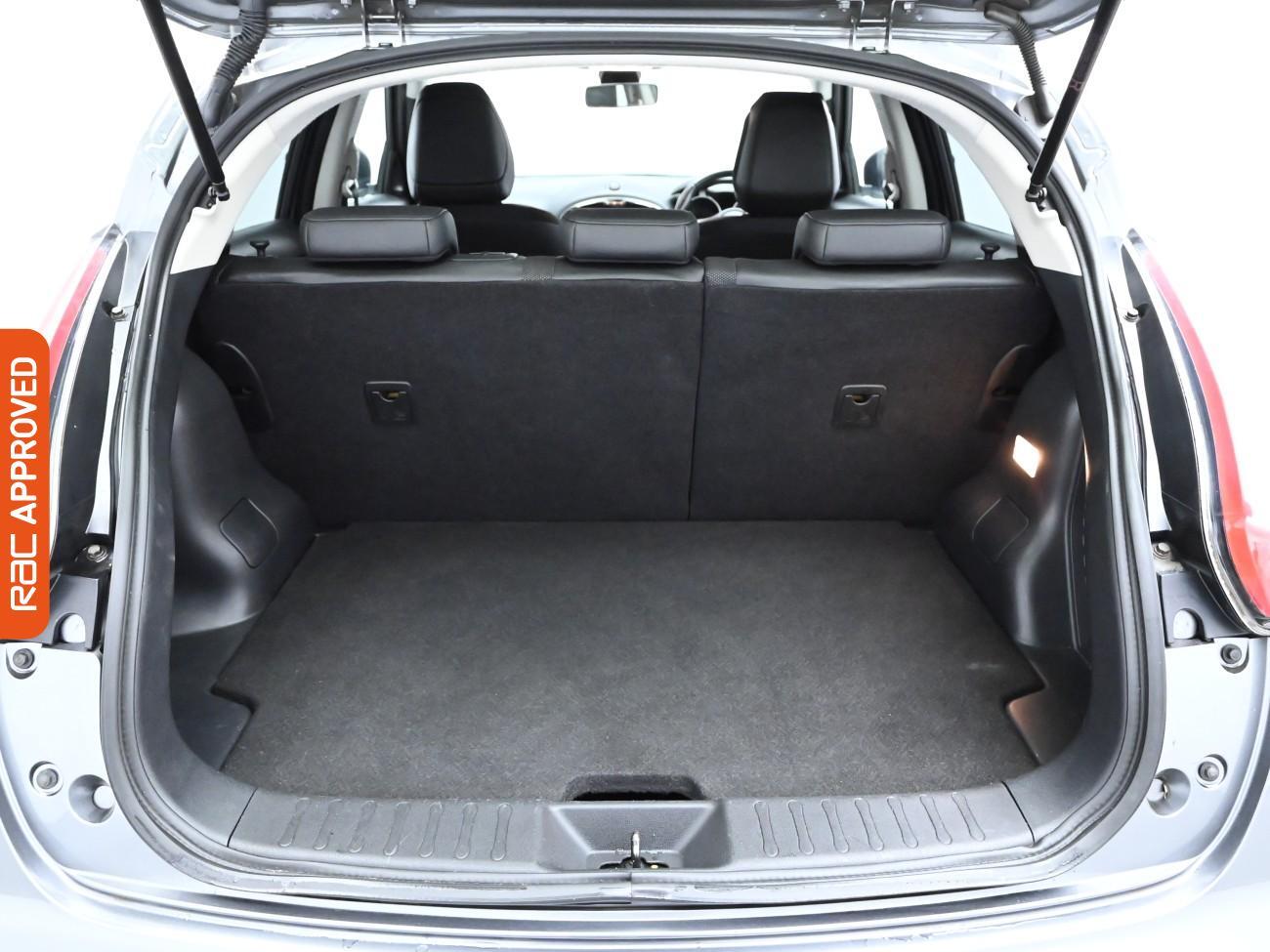 Used Nissan Juke 2018 for sale - 76353102: Photo 26