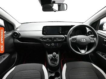 Used Hyundai i10 2023 for sale - 79307028: Photo