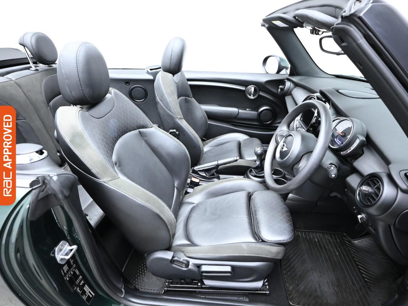 Used MINI Convertible 2017 for sale - 76170264: Photo 11
