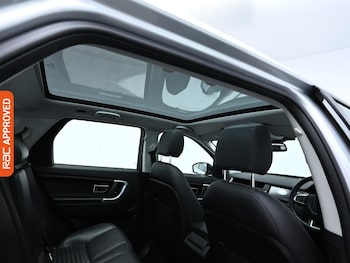 Used Land Rover Discovery Sport 2016 for sale - 78914130: Photo
