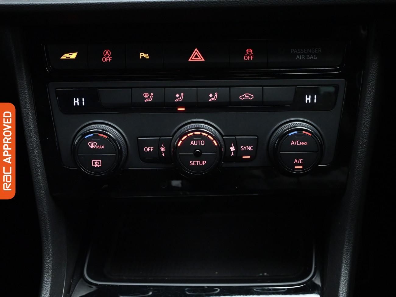 Used SEAT Leon 2020 for sale - 76143887: Photo 17