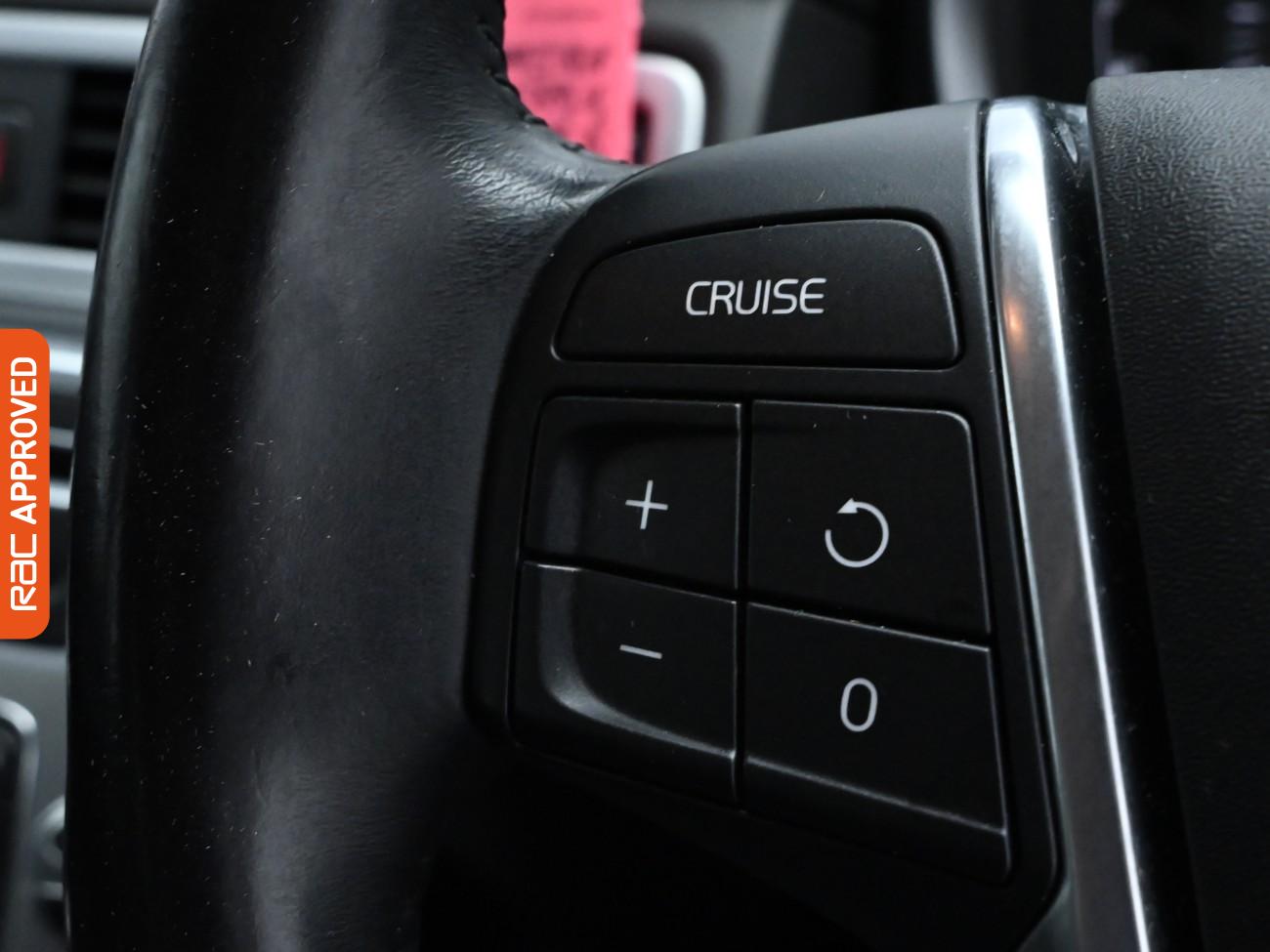 Used Volvo V70 2015 for sale - 76316311: Photo 22