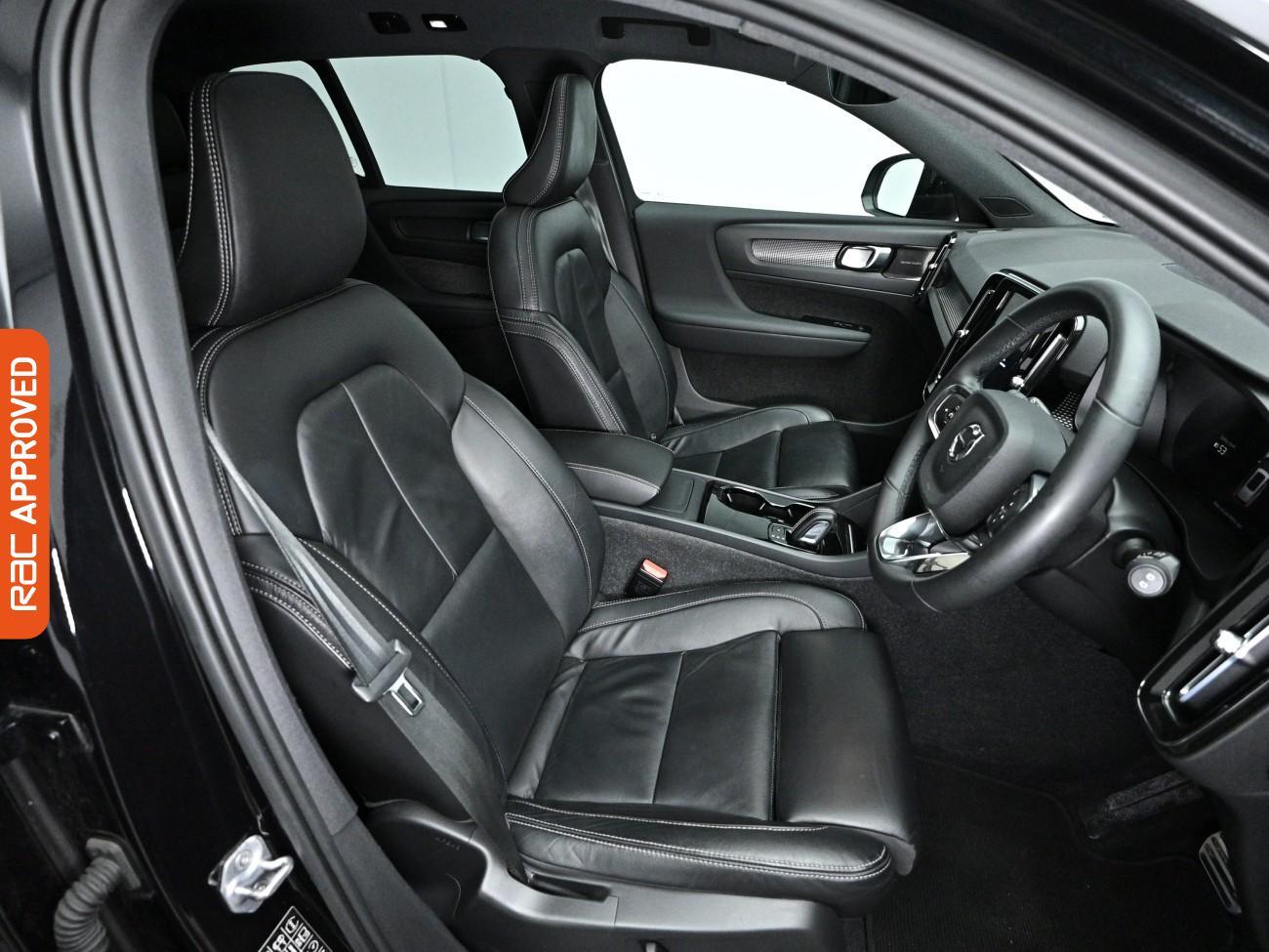 Used Volvo XC40 2021 for sale - 78105140: Photo 3