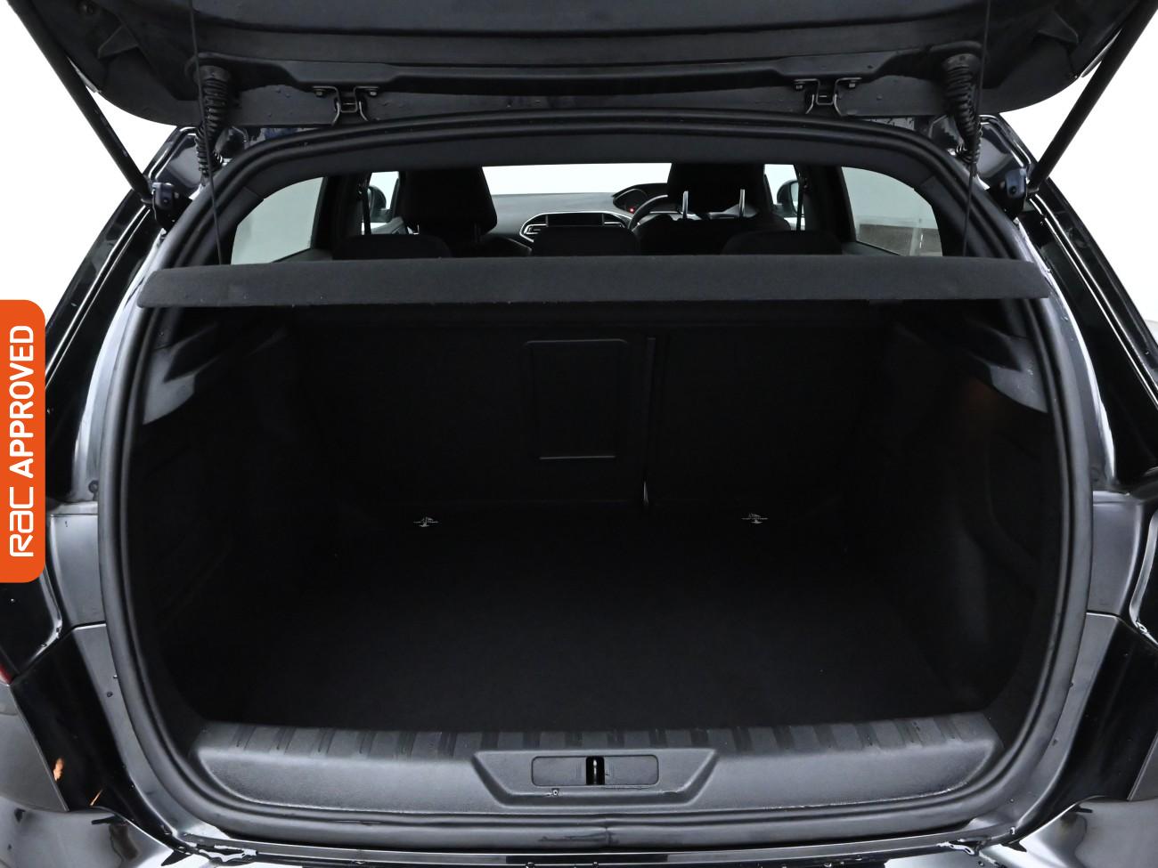 Used Peugeot 308 2017 for sale - 76220200: Photo 25