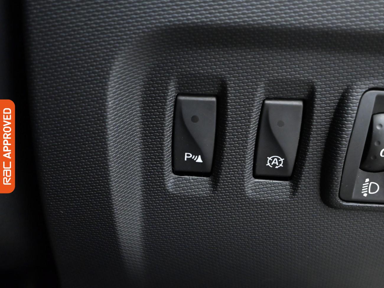 Used Renault Captur 2015 for sale - 76075692: Photo 17