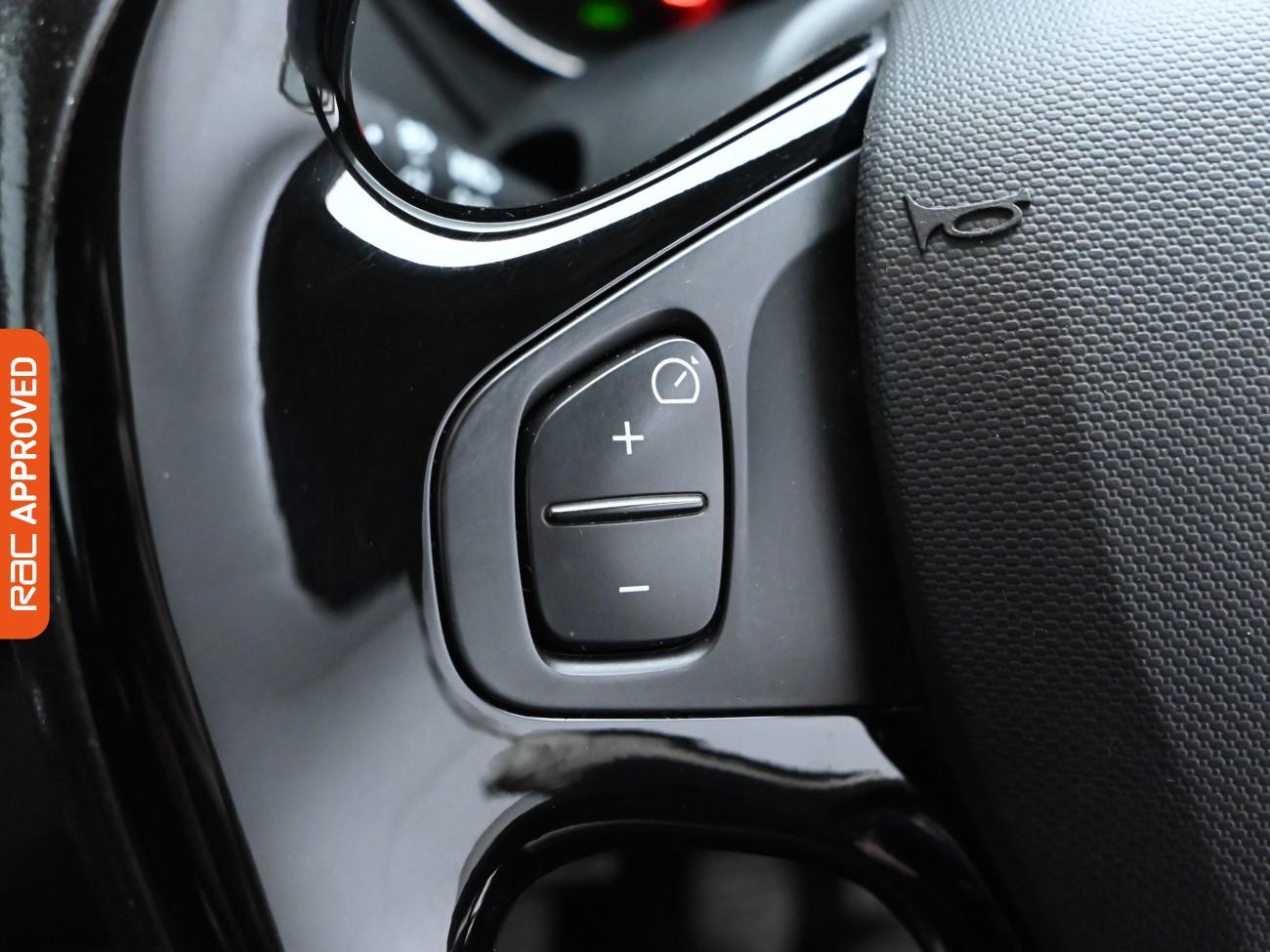 Used Renault Captur 2015 for sale - 76075692: Photo 21