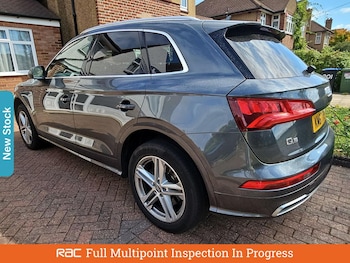 Used Audi Q5 2017 for sale - 76004991: Photo 2