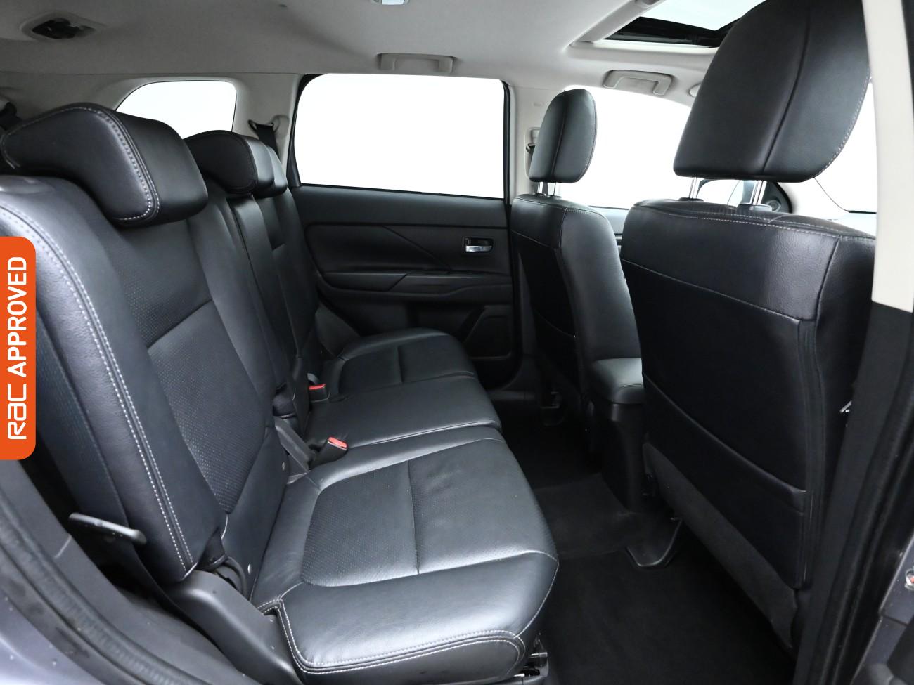 Used Mitsubishi Outlander 2017 for sale - 76558135: Photo 13