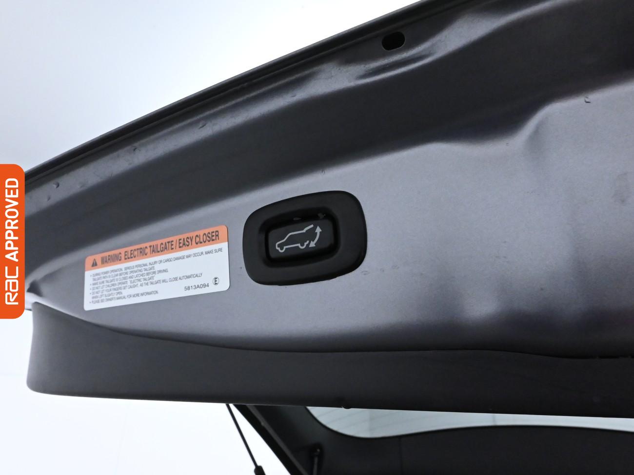 Used Mitsubishi Outlander 2017 for sale - 76558135: Photo 14