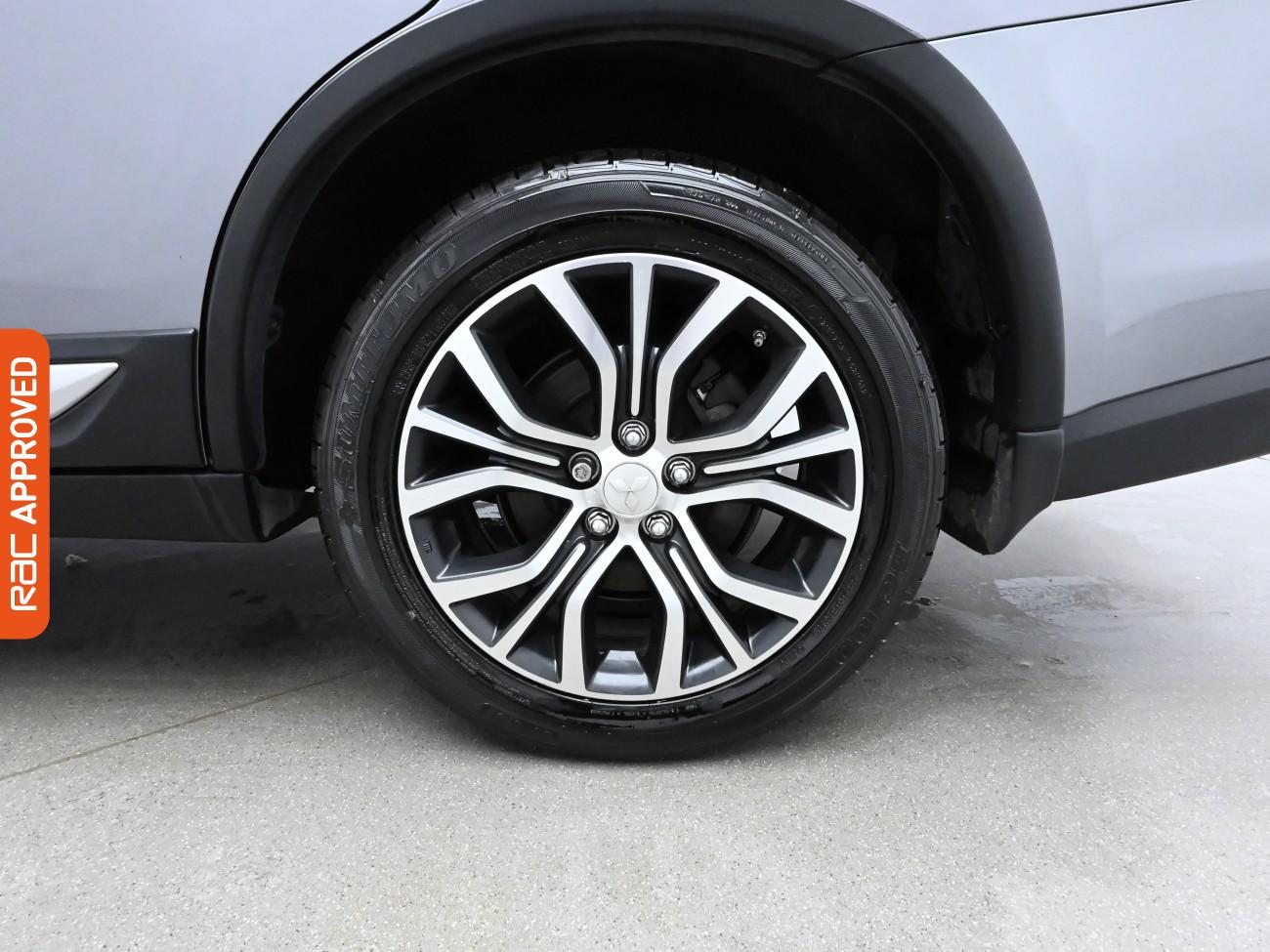 Used Mitsubishi Outlander 2017 for sale - 76558135: Photo 16