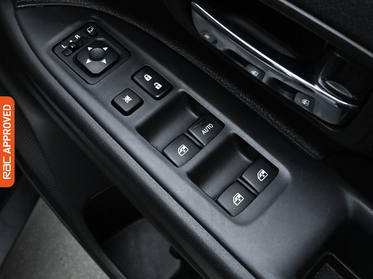 Used Mitsubishi Outlander 2017 for sale - 76558135: Photo 29