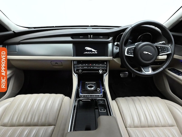 Used Jaguar XF 2020 for sale - 76207009: Photo 2