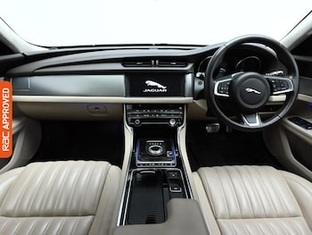Used Jaguar XF 2020 for sale - 76207009: Photo 2