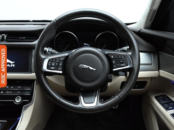 Used Jaguar XF 2020 for sale - 76207009: Photo 9