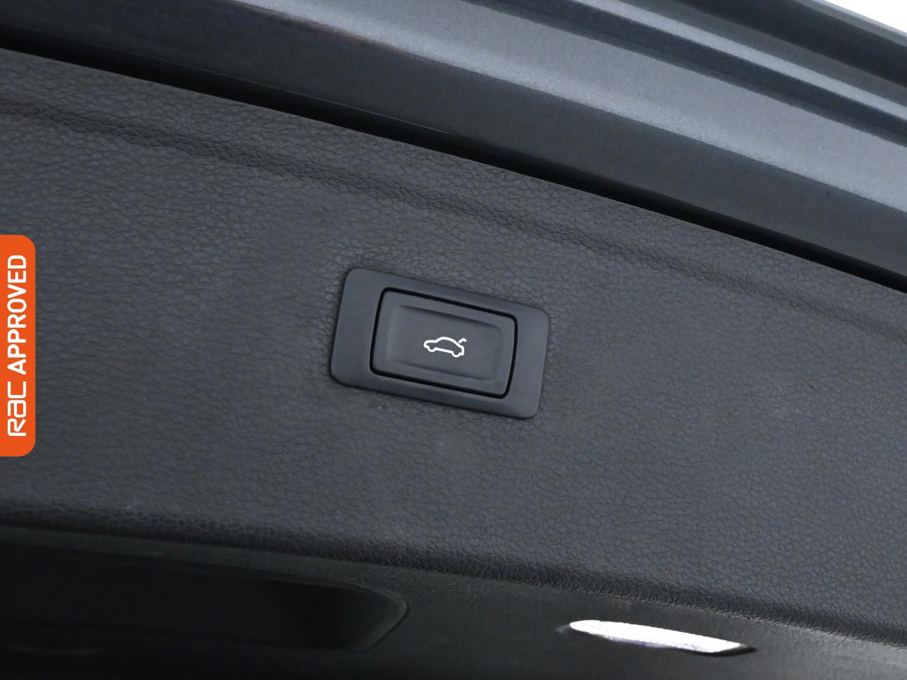 Used Audi Q5 2018 for sale - 76739658: Photo 30