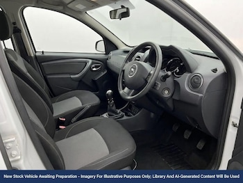 Used Dacia Duster 2016 for sale - 78937808: Photo