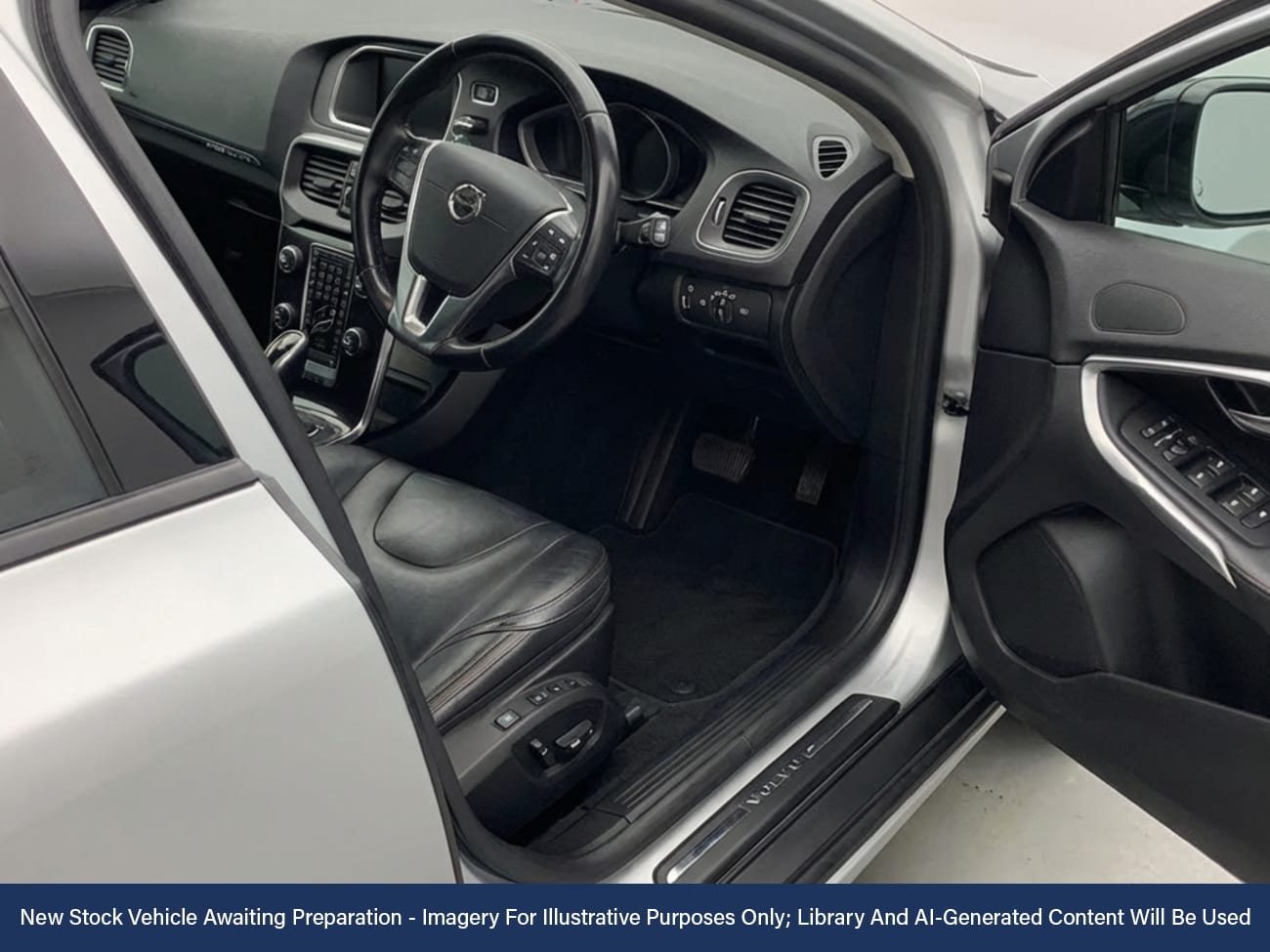 Used Volvo V40 2017 for sale - 77831274: Photo 3