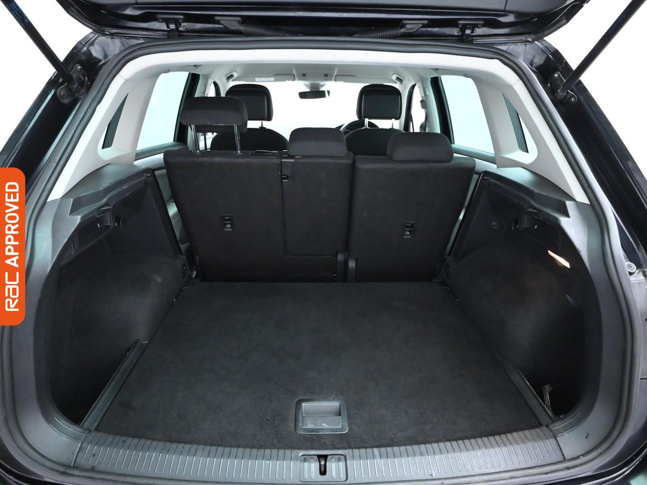 Used Volkswagen Tiguan 2016 for sale - 76256985: Photo 25