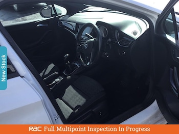 Used Vauxhall Astra 2019 for sale - 76035424: Photo