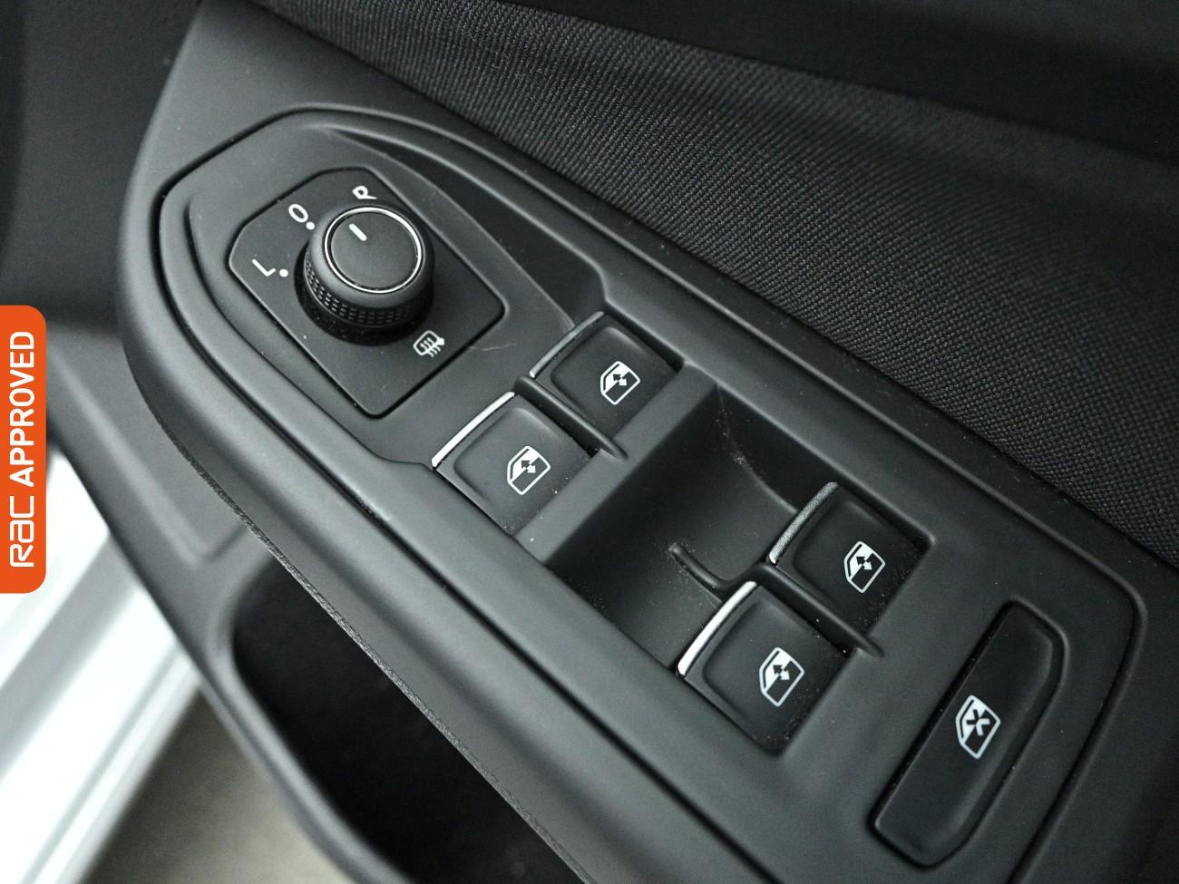 Used Volkswagen Golf 2020 for sale - 77951815: Photo 23