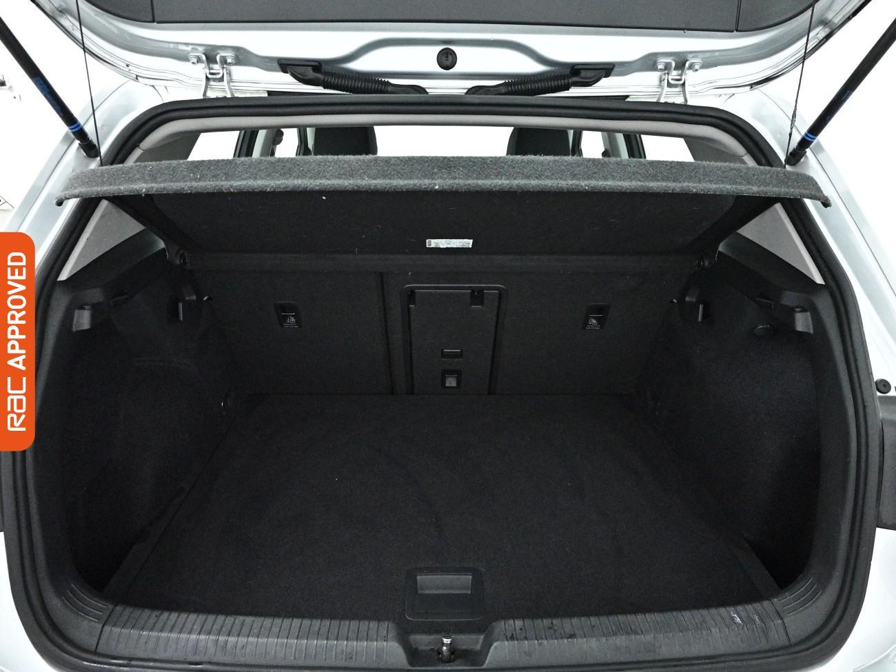 Used Volkswagen Golf 2020 for sale - 77951815: Photo 24