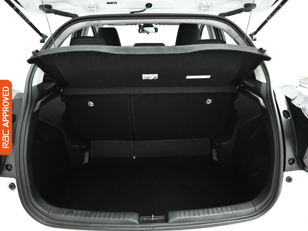 Used Toyota Yaris 2021 for sale - 76798476: Photo 25