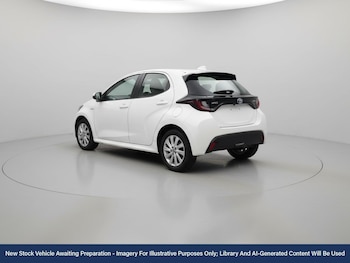 Used Toyota Yaris 2021 for sale - 76798476: Photo