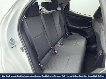 Used Toyota Yaris 2021 for sale - 76798476: Photo