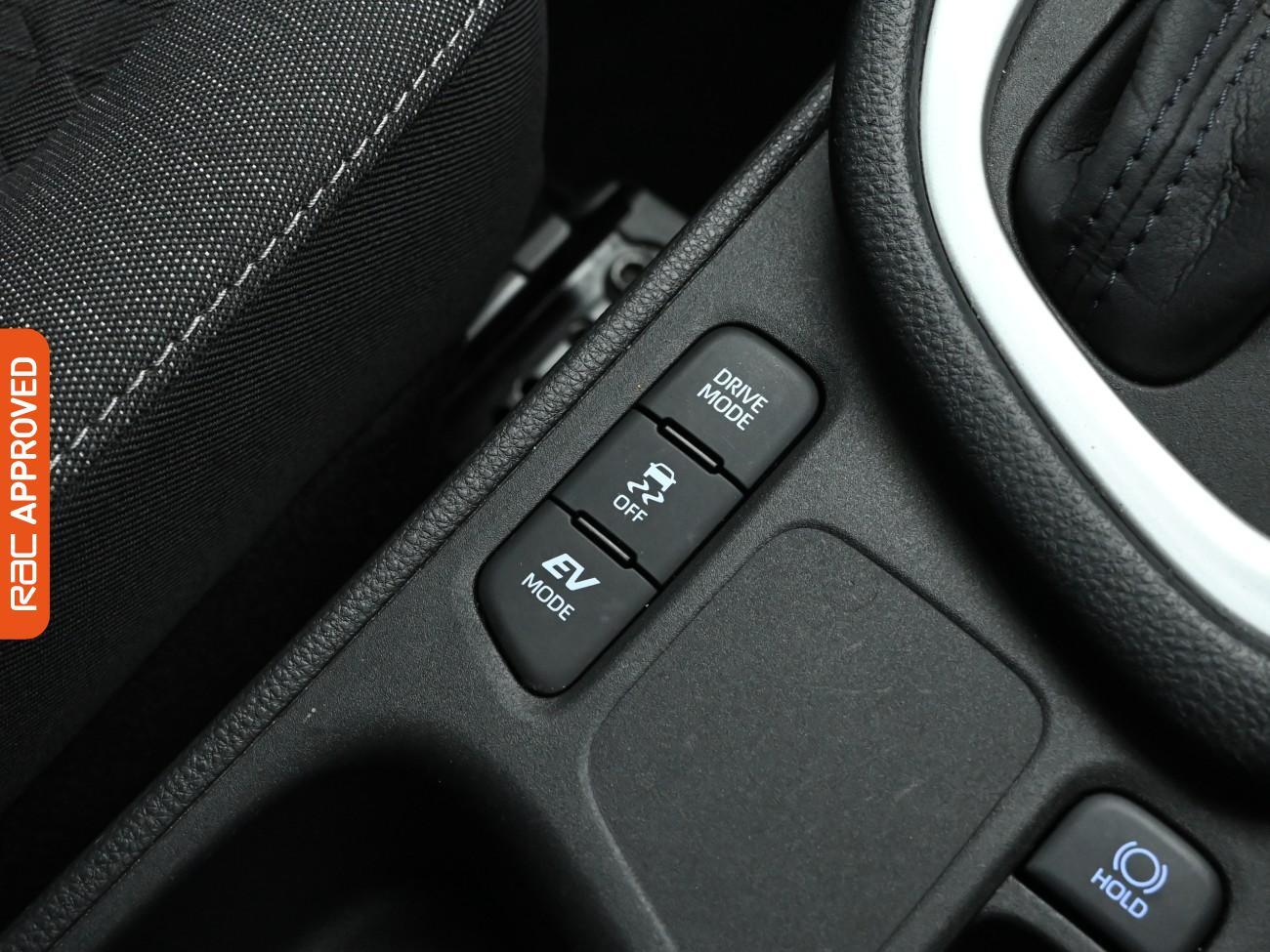 Used Toyota Yaris 2021 for sale - 77348359: Photo 14