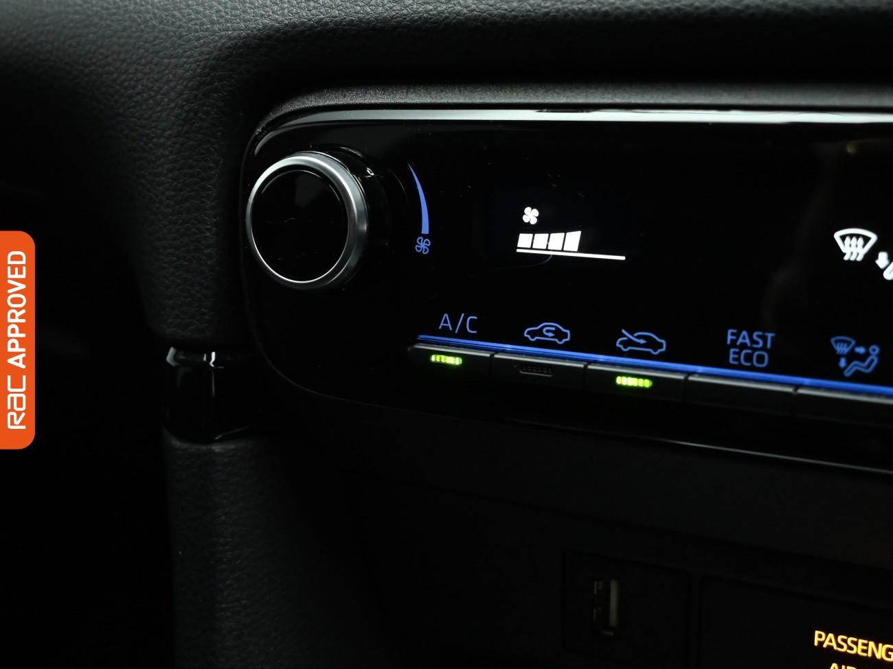 Used Toyota Yaris 2021 for sale - 77348359: Photo 19