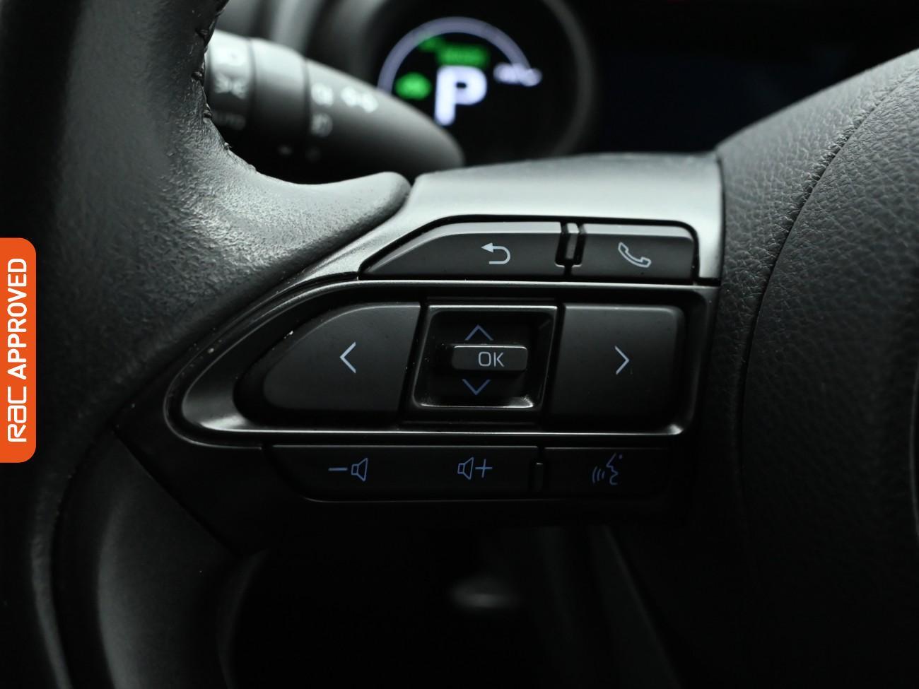 Used Toyota Yaris 2021 for sale - 77348359: Photo 24